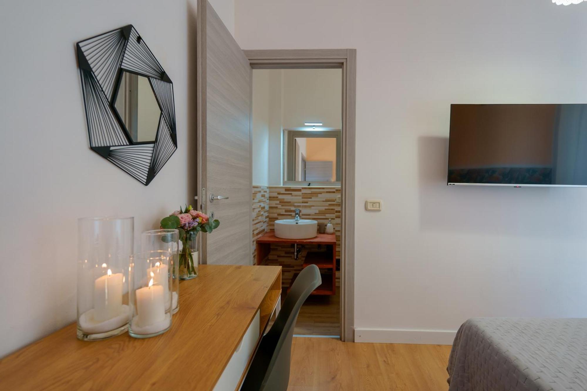 Bissenti Rooms - Eja Sardinia Каляри Екстериор снимка